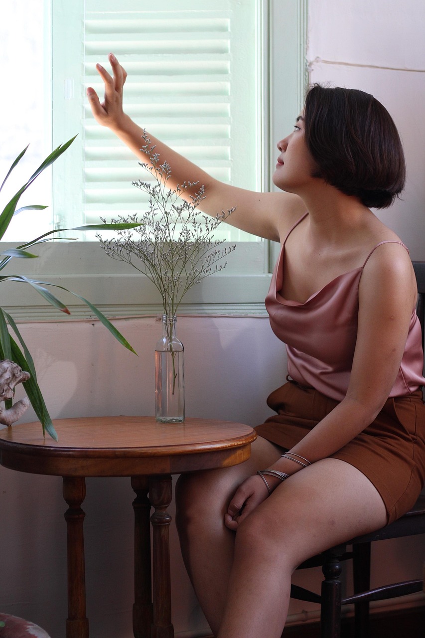 Mastering the Art of Awkward Compliments A Guide to Not Losing Your Cool