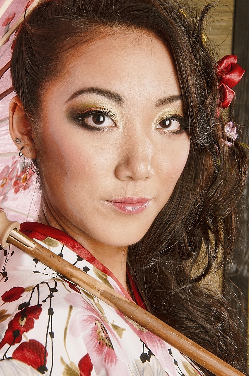 Confessions How to Spot a Fake Video First Relationships Profile