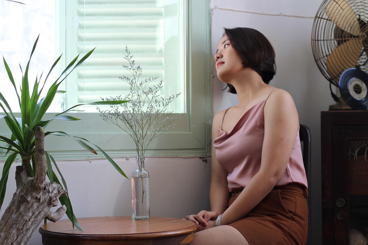 When to Stop Texting and Ask for a Video Date The Ultimate Guide to Not Being a Texting Ghost