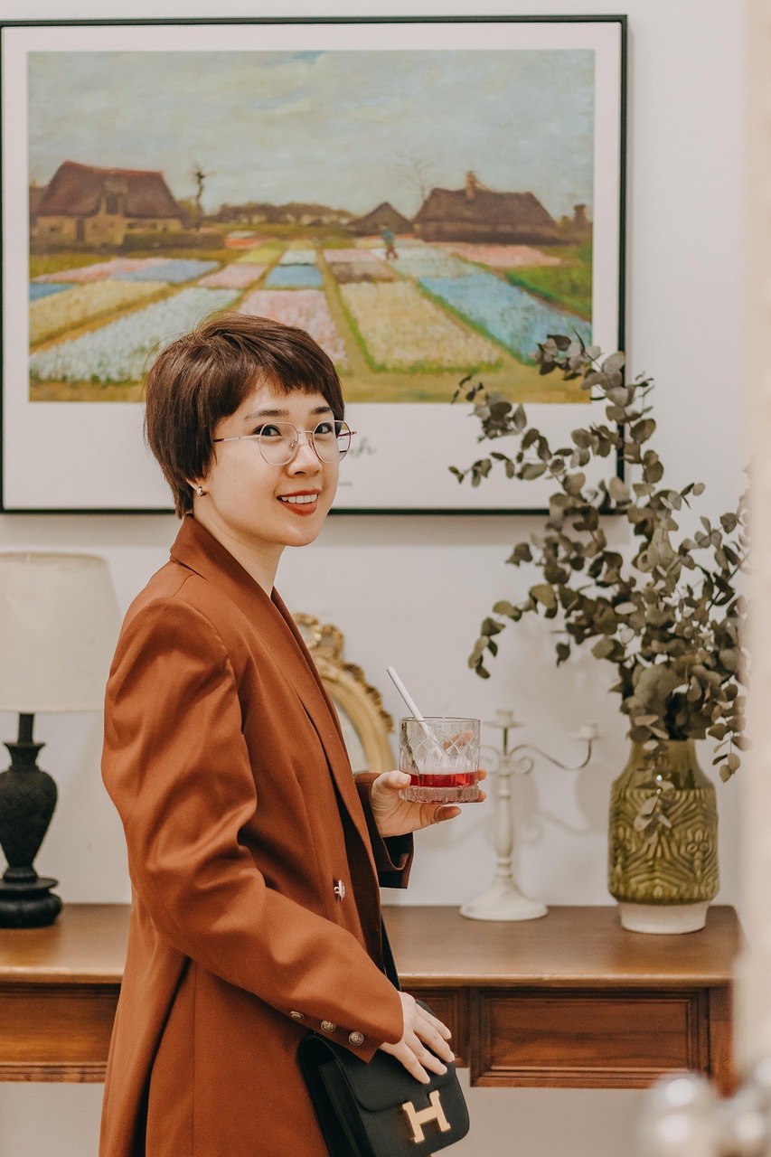 The Ultimate Guide to Ending a Video Chat Without Being Rude Or Losing Your Mind