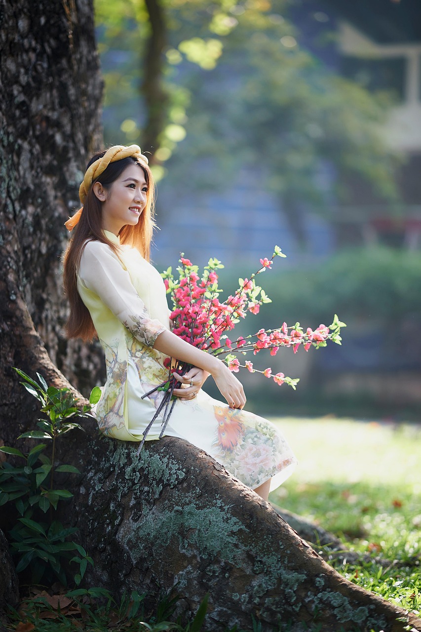 Mastering the Art of Online Flirting