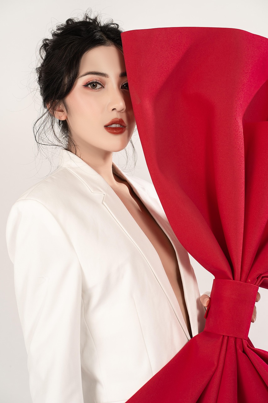 The Funny Side of What to Text After a Date