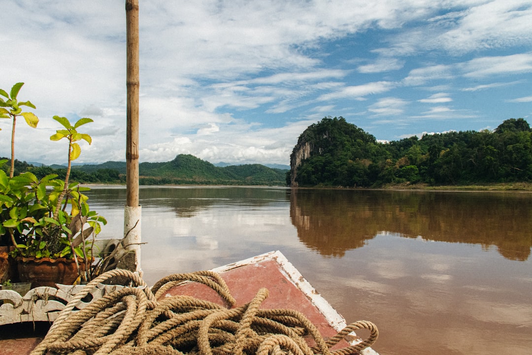 Recovering from Awkward Compliments with Humor and Finesse