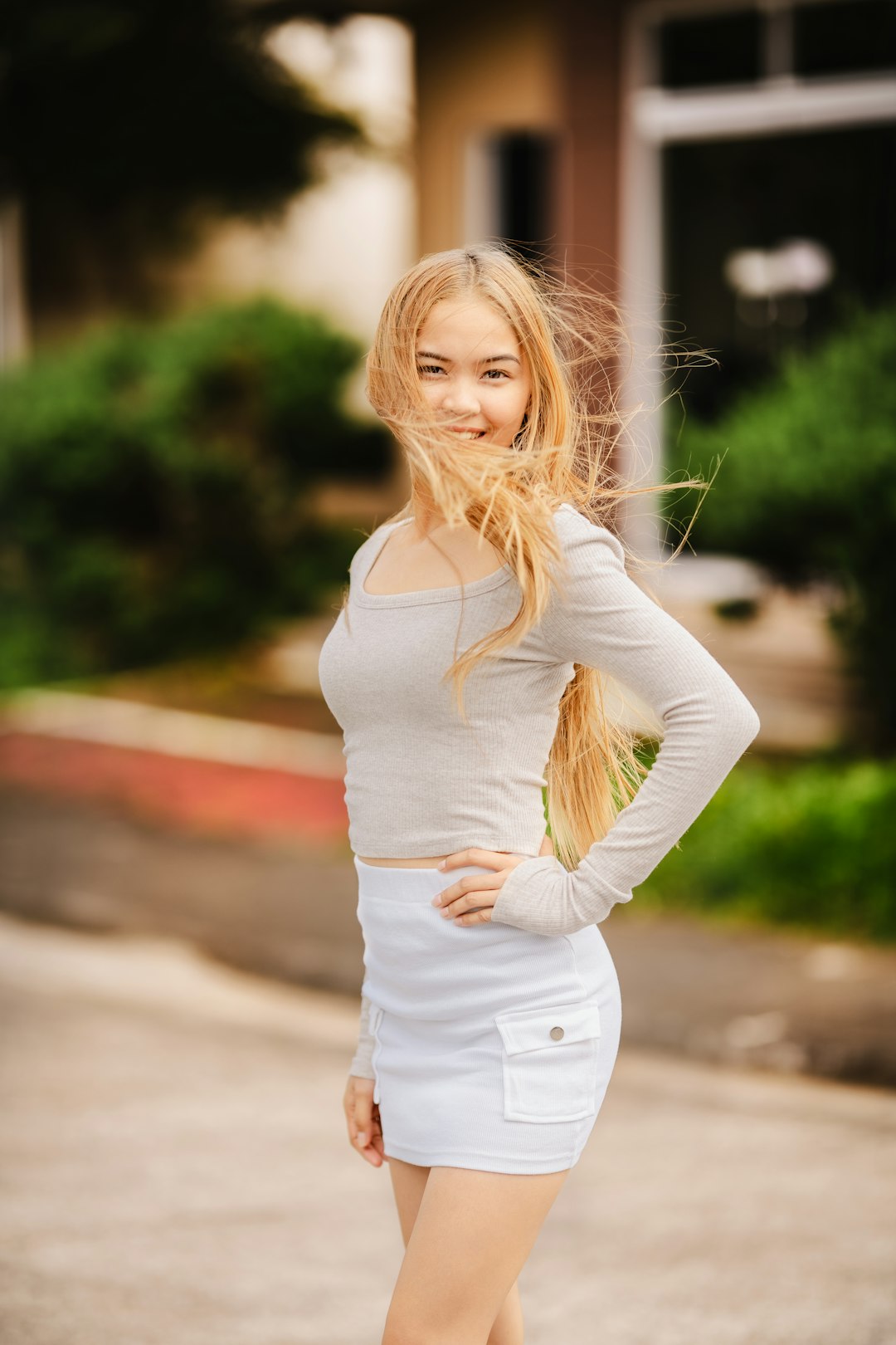 Reviving the Fun in Online Dating Crafting the Perfect First Chat Message