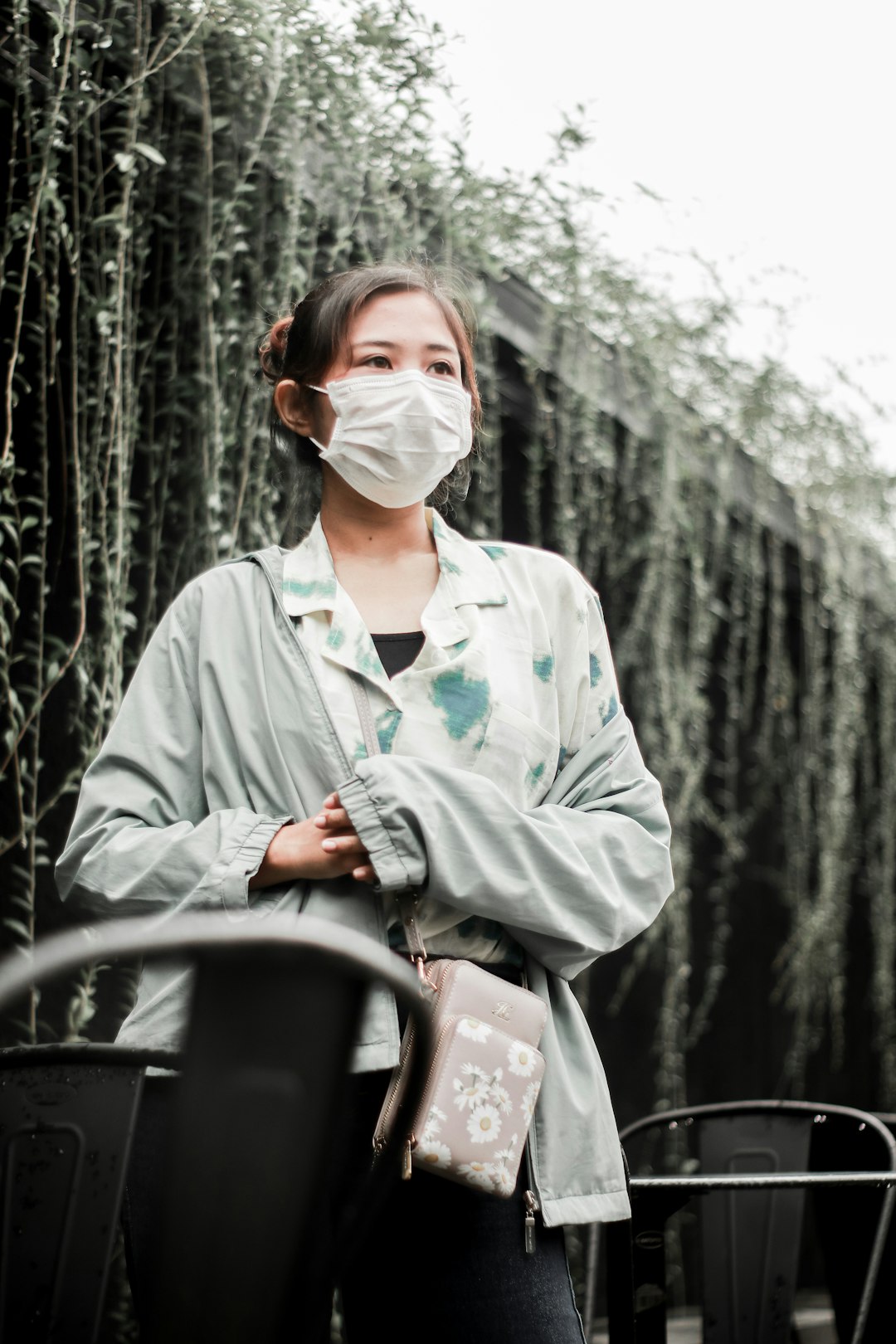 Transitioning from Online Dating to Real Life Connections Guide