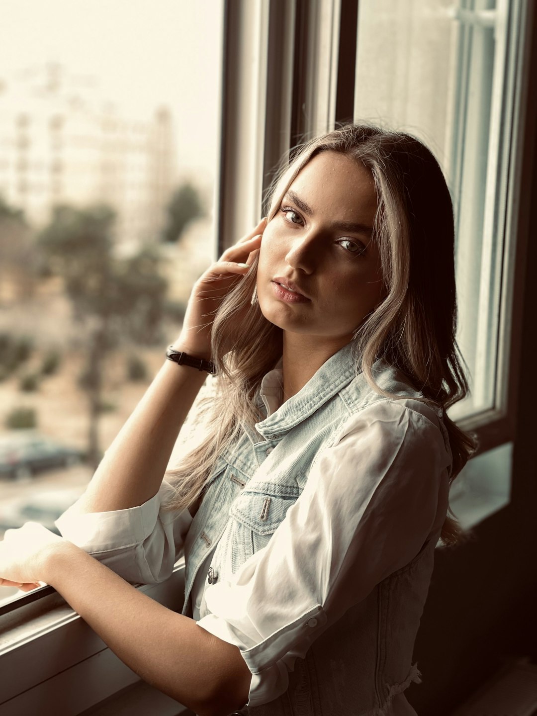 Lessons Learned from Random Chat Rooms